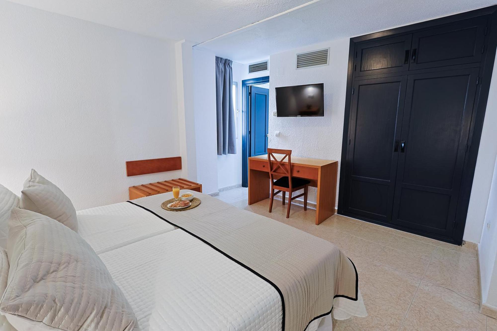 Hotel Olas De Almunecar Exterior photo